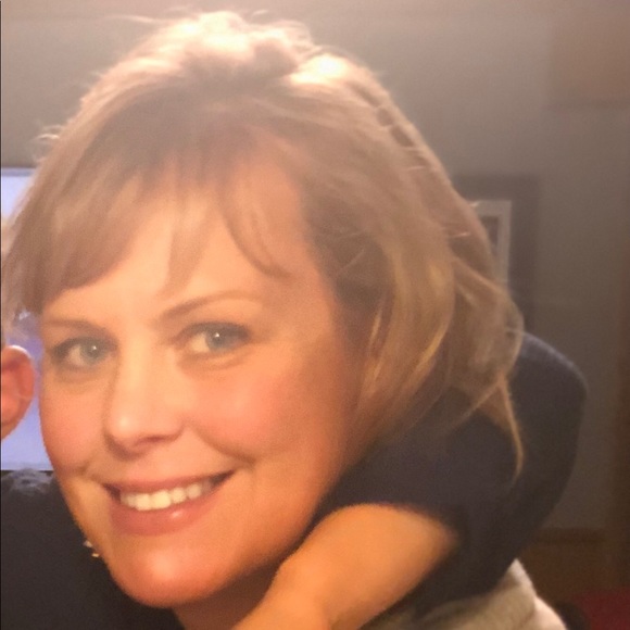 Meet your Posher, Sarah - Picture 1 of 1